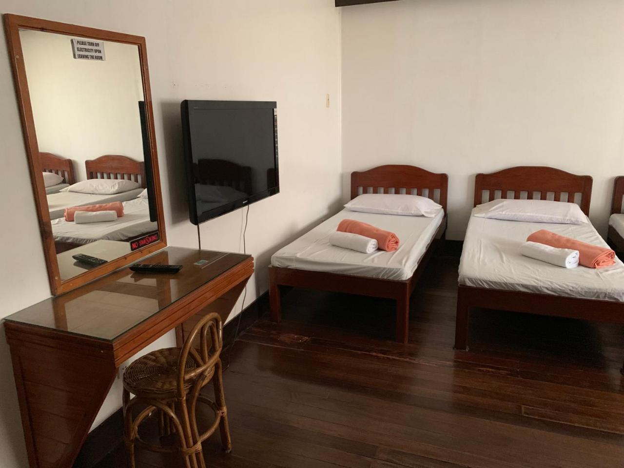 Matutina Pensionne Puerto Princesa Exteriör bild
