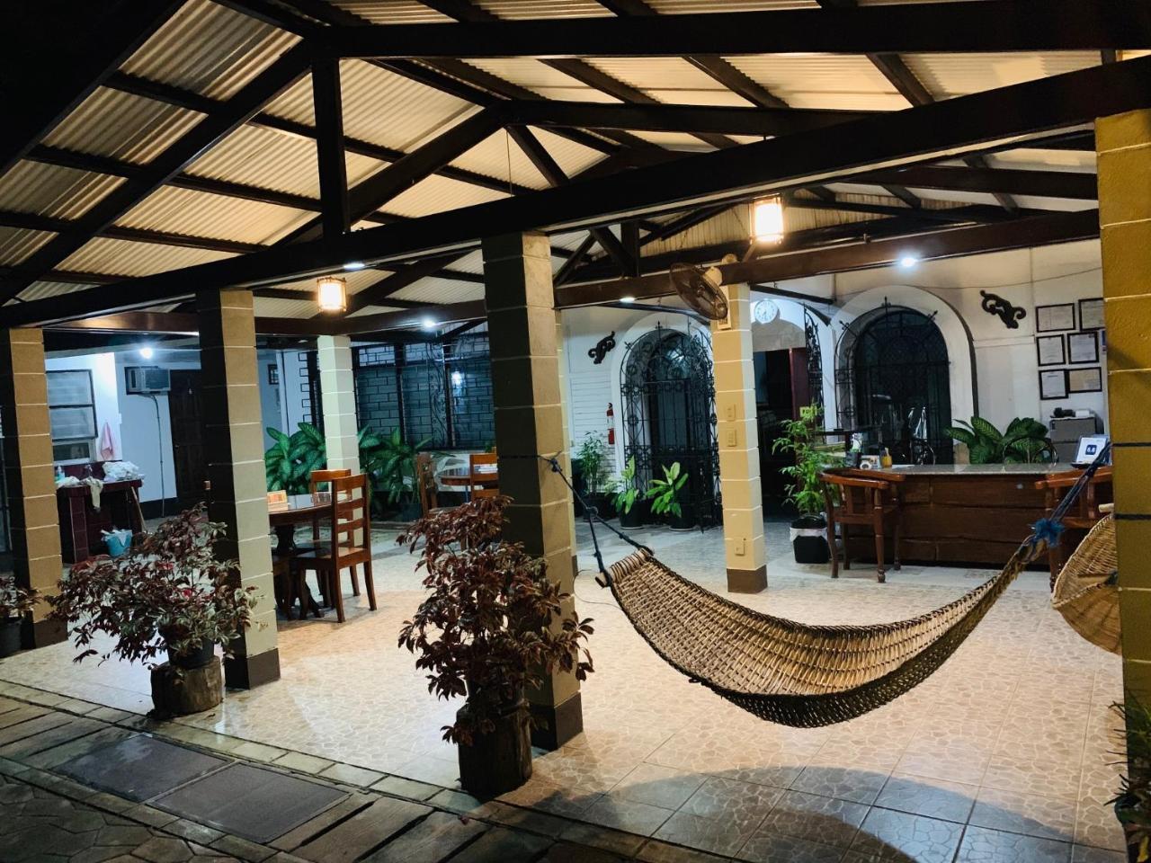 Matutina Pensionne Puerto Princesa Exteriör bild